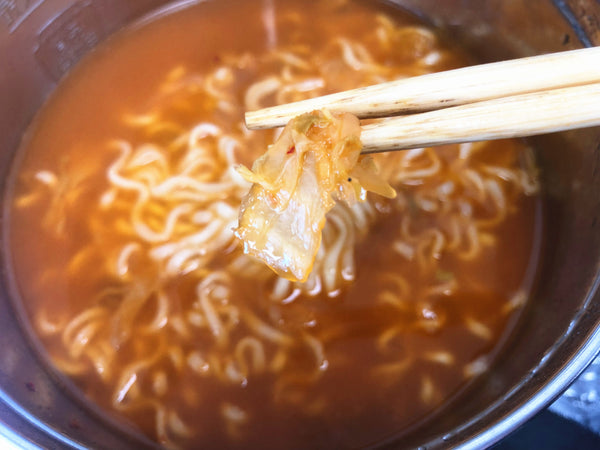 真的有泡菜的拉面 Daesang Chongga Real Kimchi Ramen